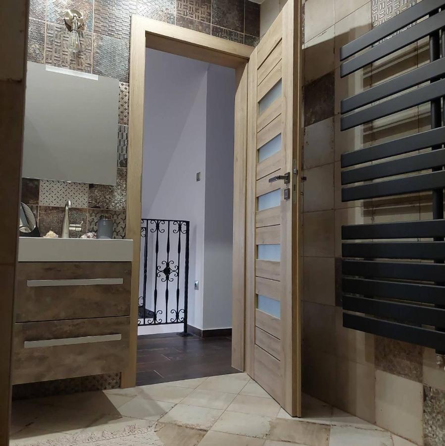 Dr Becsey Luxury Apartman Bekescsaba Zewnętrze zdjęcie