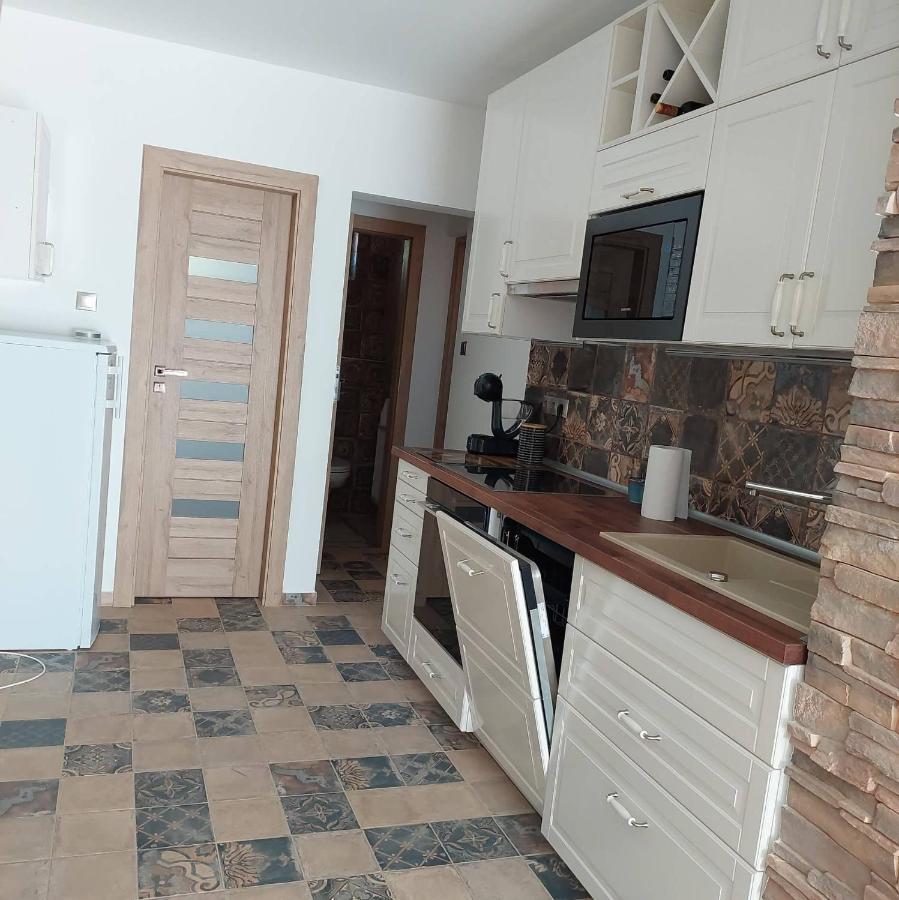 Dr Becsey Luxury Apartman Bekescsaba Zewnętrze zdjęcie